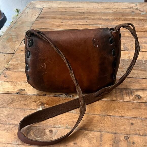 Vintage Shoulder Bag 8.5in Hand Tooled Braided Leather W/ Hand Painted Flowers - Picture 11 of 15